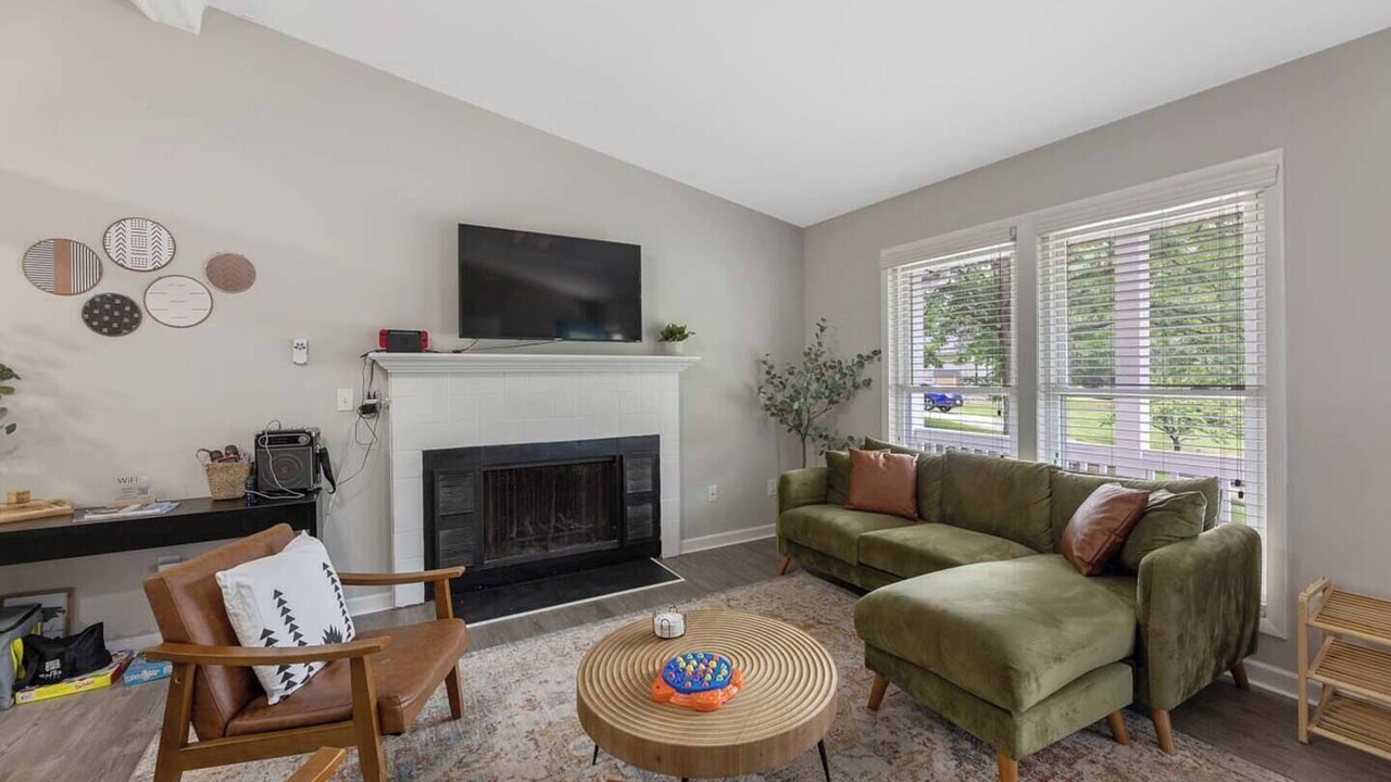 Photo of Livingroom in Cary