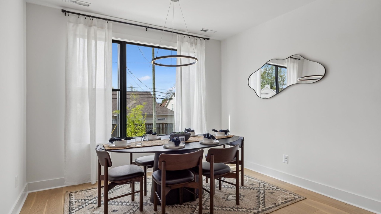 Photo of Bedroom in Hurwood Heights
