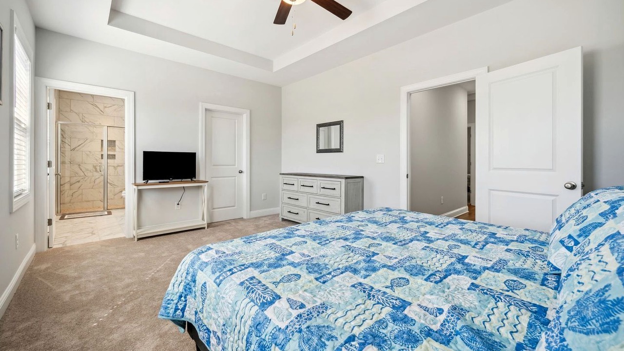 Photo of Bedroom in North Litchfield Beach