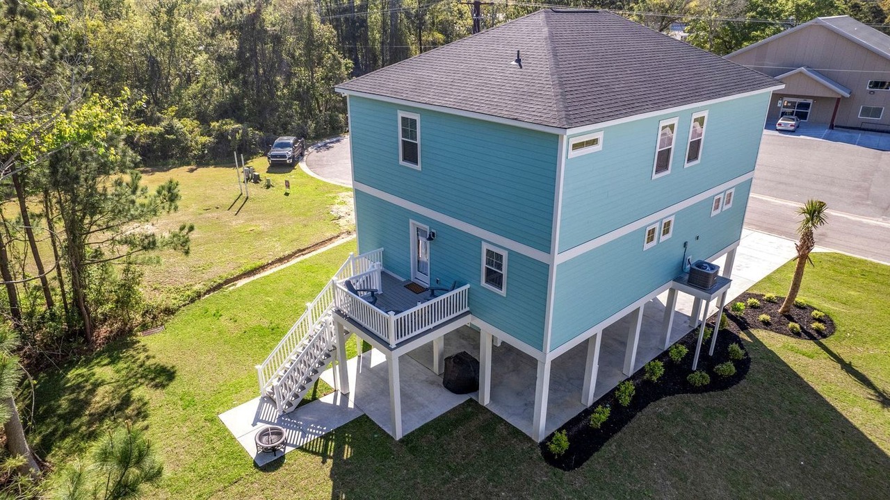 Photo of Outdoor in North Litchfield Beach