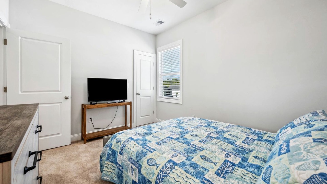 Photo of Bedroom in North Litchfield Beach