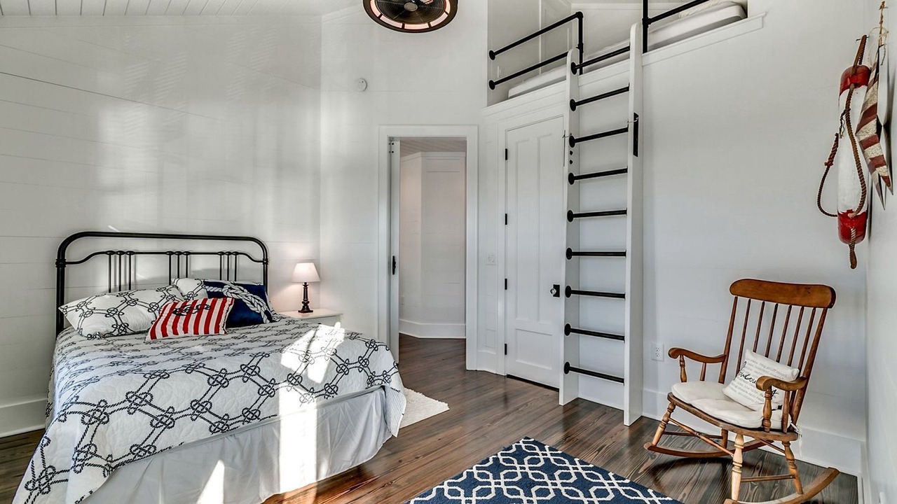 Photo of Bedroom in Pawleys Island