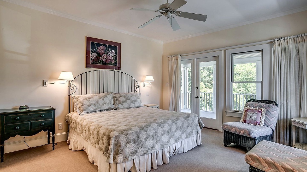 Photo of Bedroom in Debordieu Colony