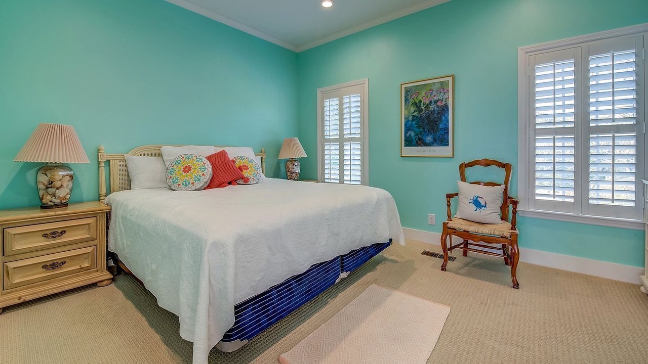 Photo of Bedroom in Debordieu Colony