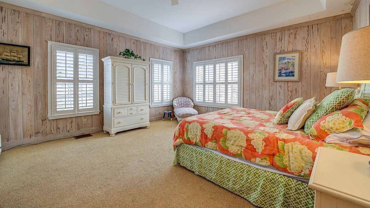 Photo of Bedroom in Debordieu Colony