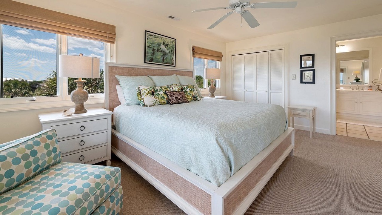 Photo of Bedroom in Debordieu Colony
