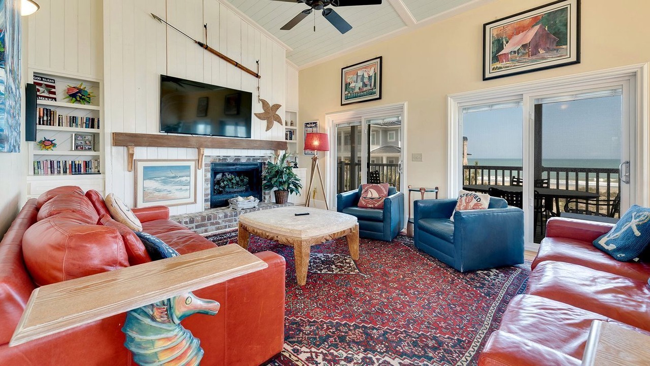 Photo of Livingroom in Debordieu Colony