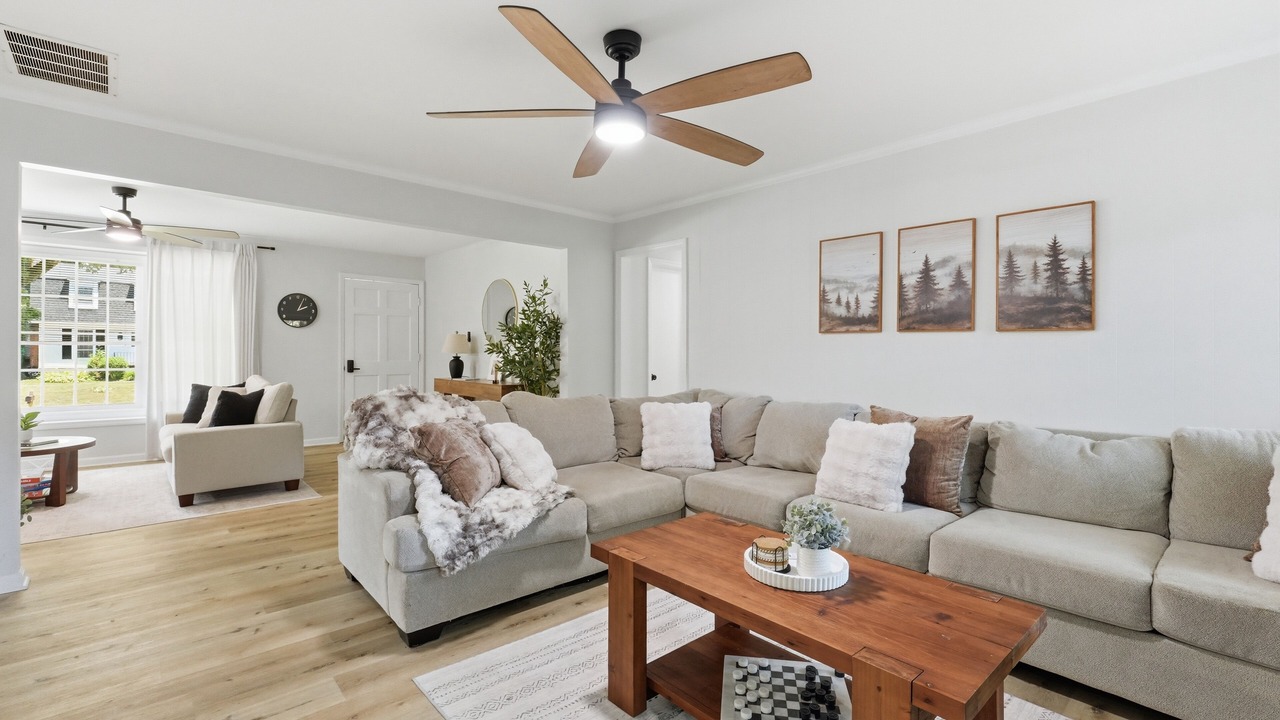 Photo of Livingroom in Greensboro
