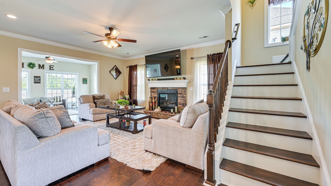 Photo of Livingroom in Winterville