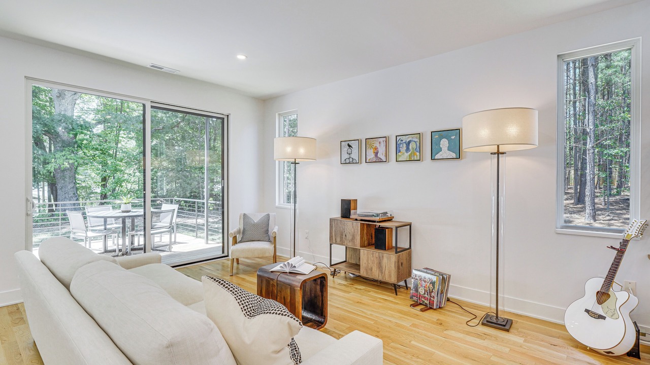 Photo of Livingroom in Hillsborough