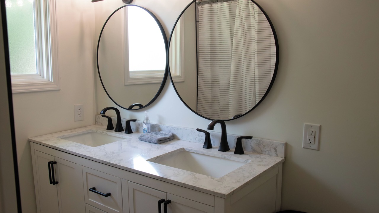 Photo of Bathroom in Murray