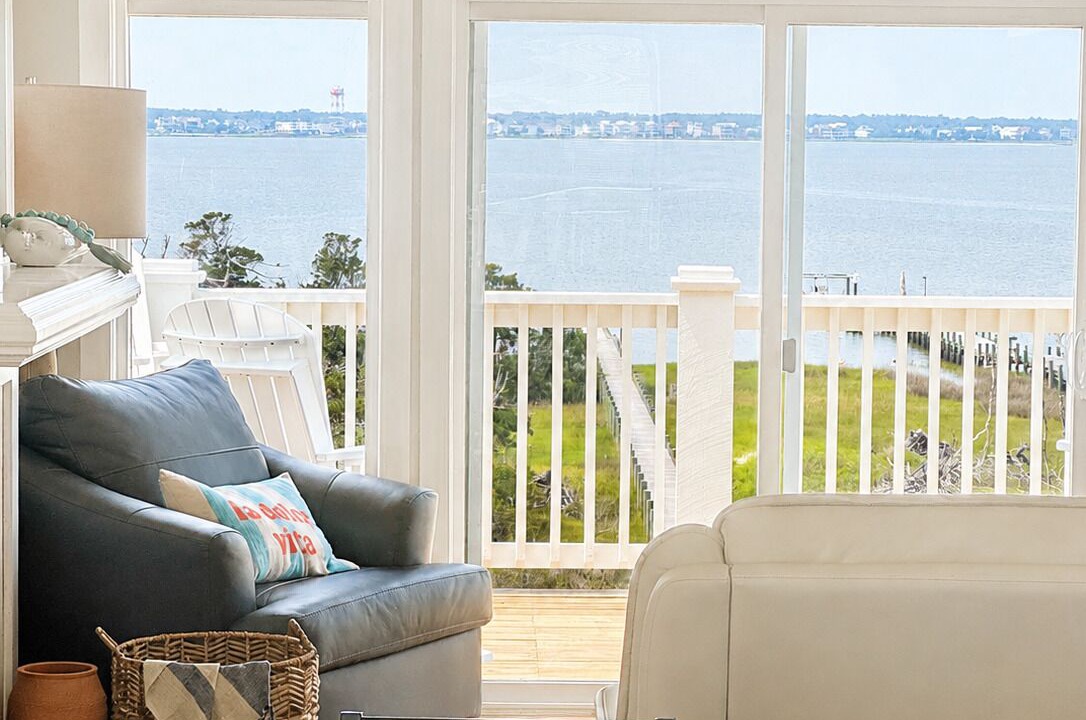 Photo of Livingroom in Emerald Isle