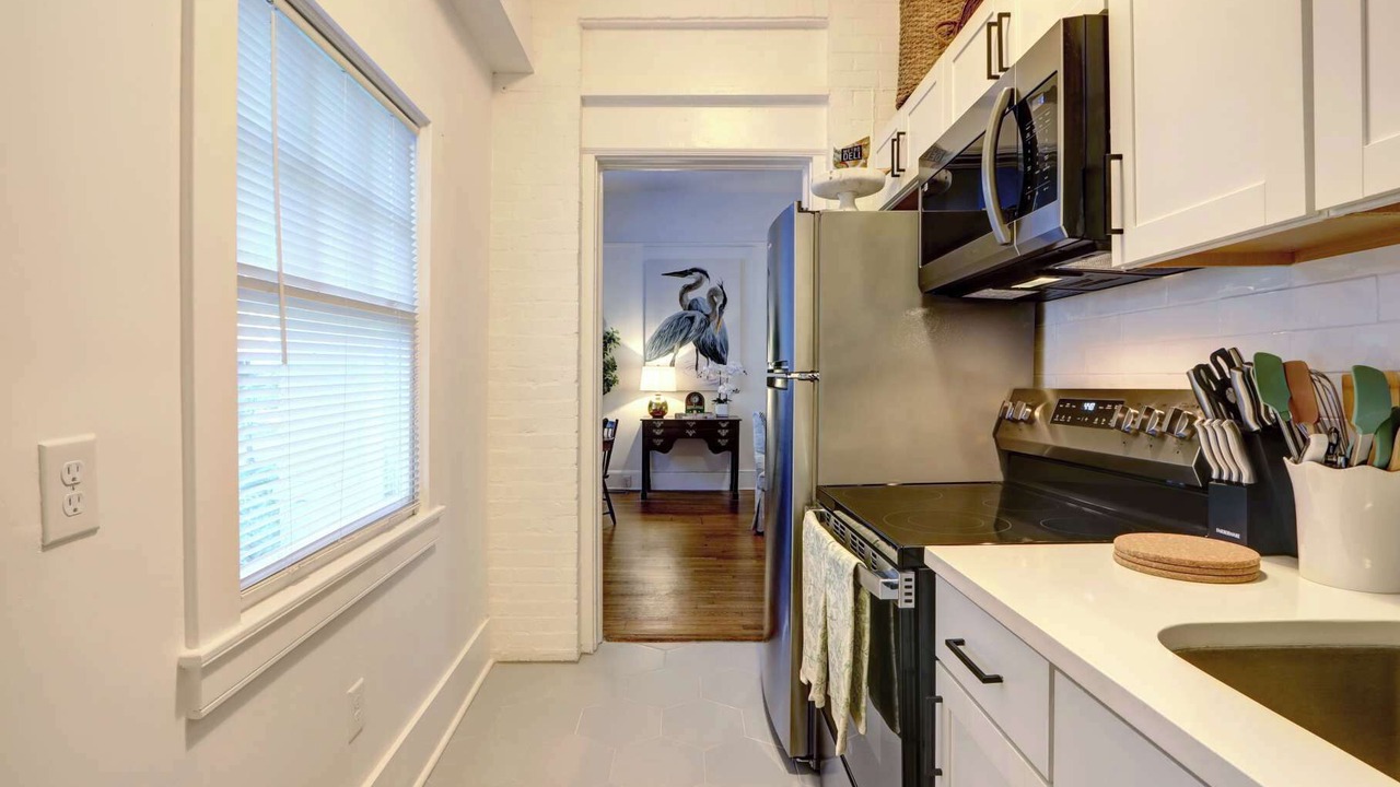 Photo of Kitchen in Thomas Square
