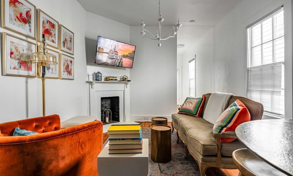 Photo of Livingroom in Dixon Park