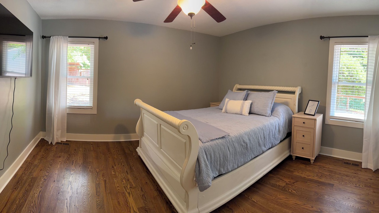 Photo of Bedroom in Langley