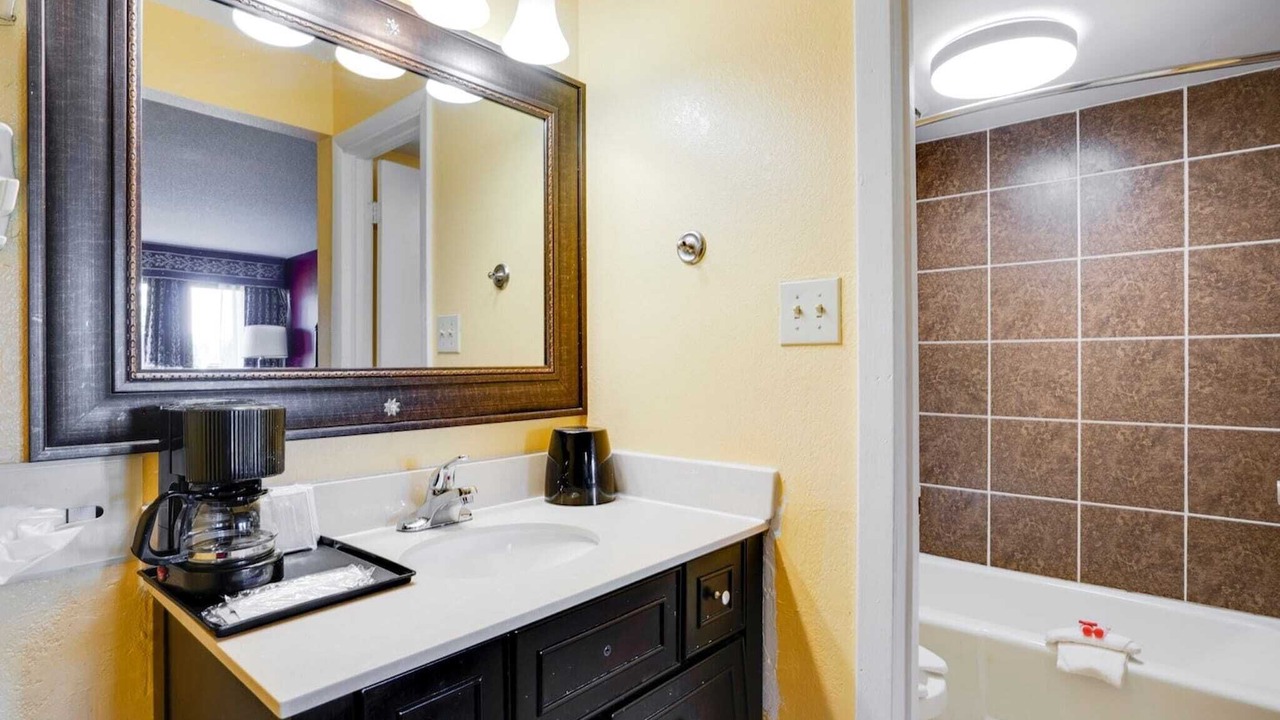 Photo of Bathroom in Cape Fear