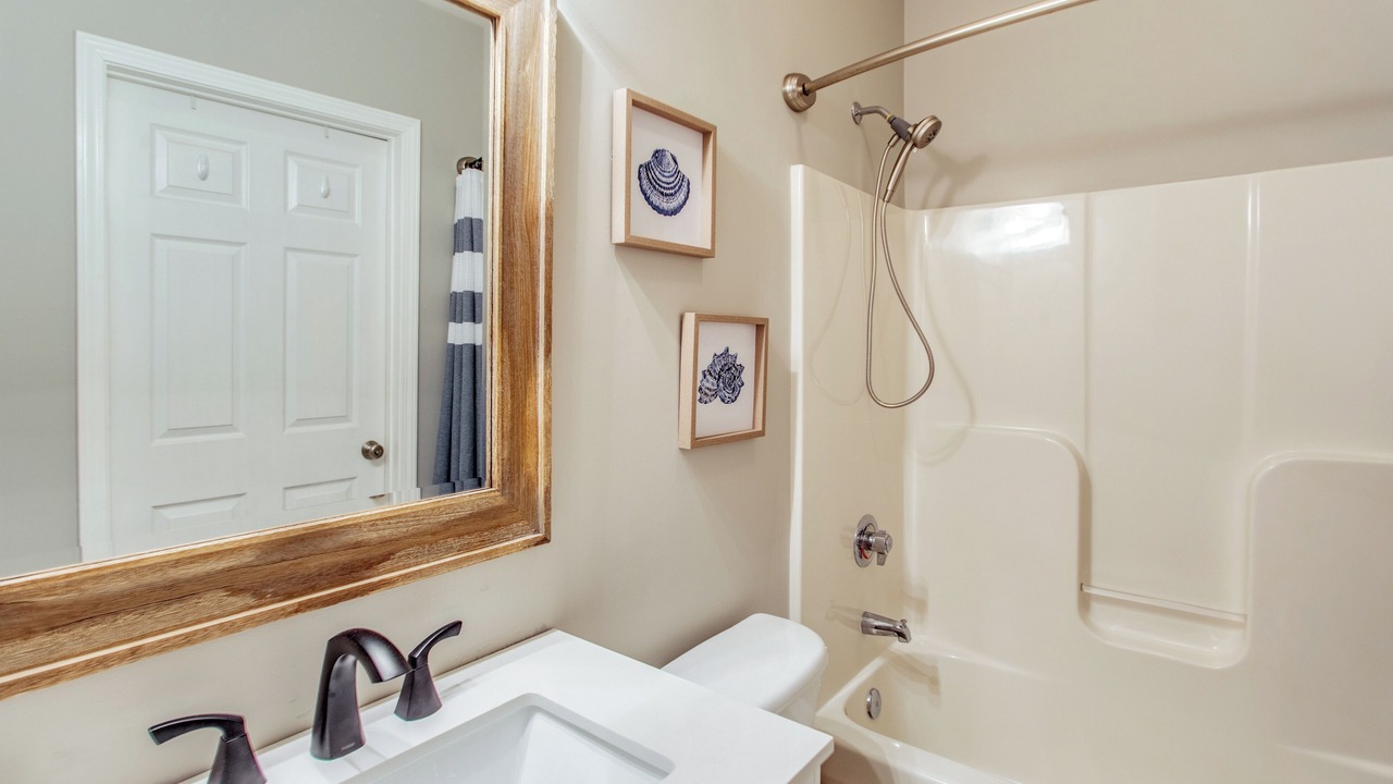 Photo of Bathroom in Carolina Yacht Landing