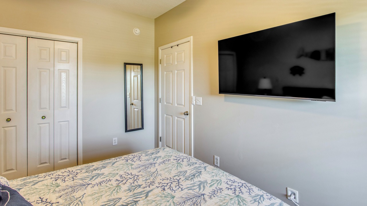 Photo of Bedroom in Carolina Yacht Landing