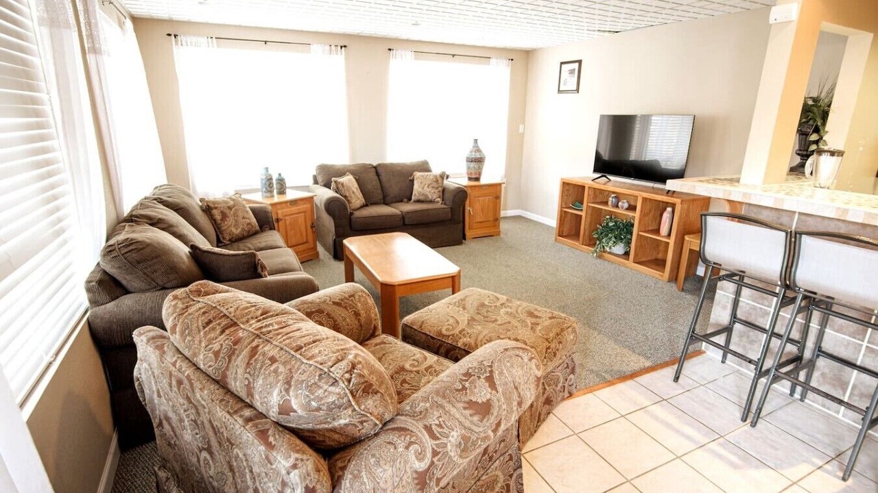 Photo of Livingroom in Westlake Corner
