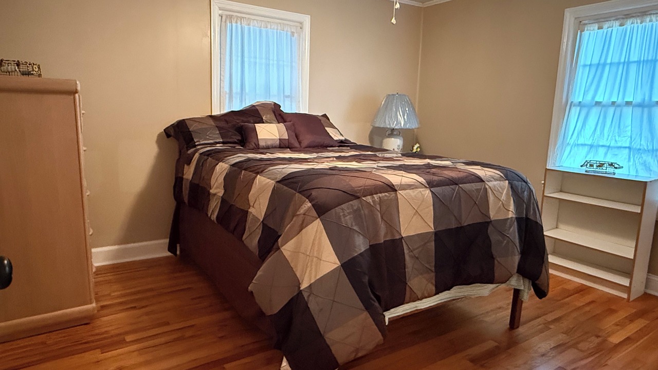 Photo of Bedroom in Ether