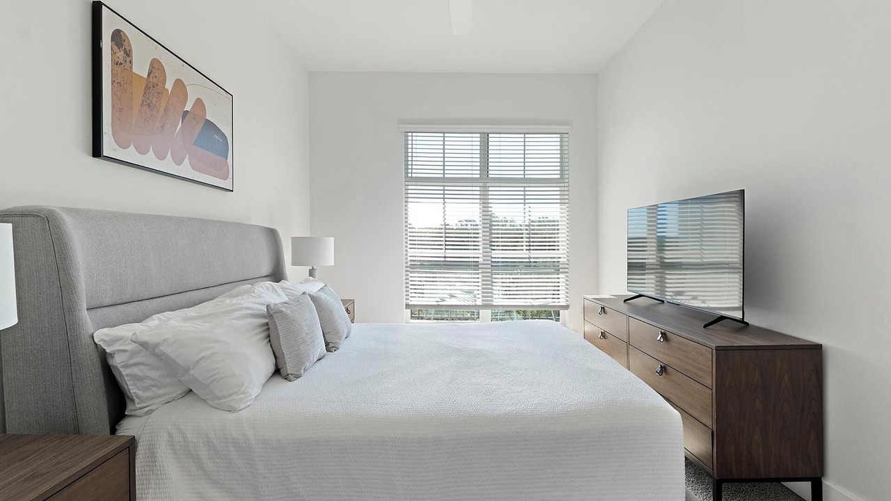 Photo of Bedroom in Crestline Heights