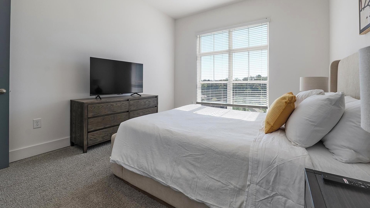 Photo of Bedroom in Crestline Heights