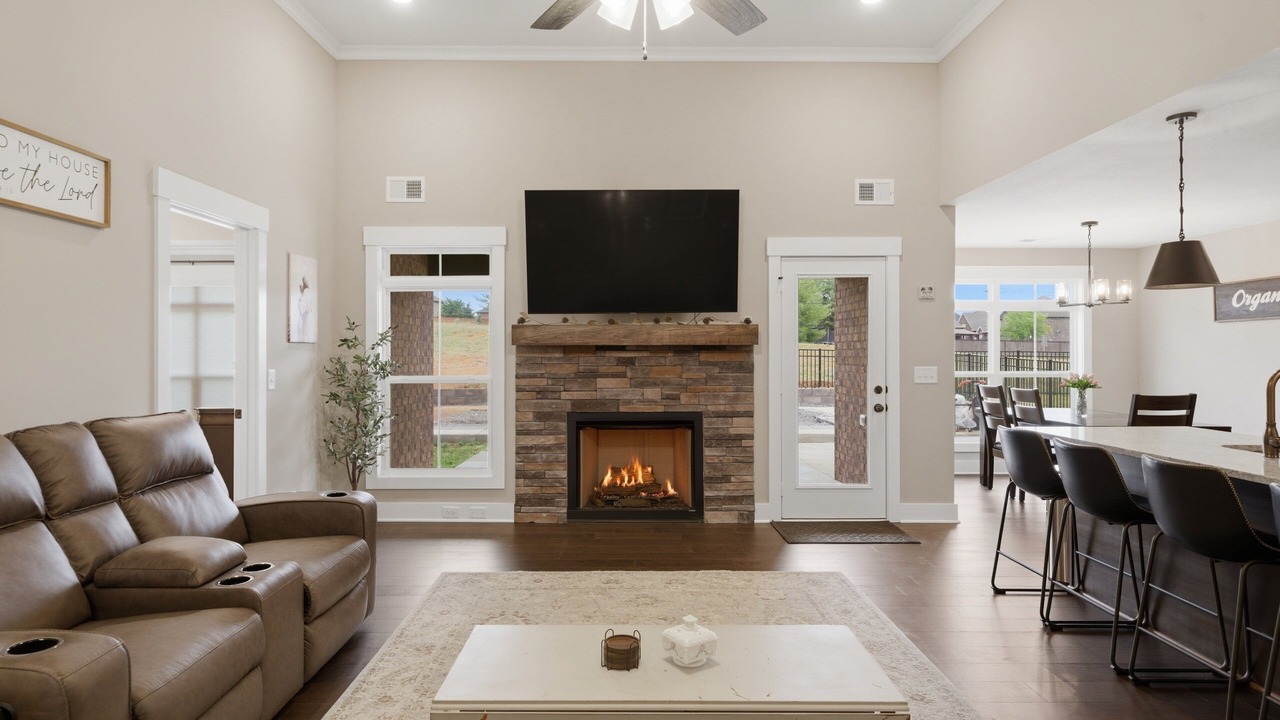 Photo of Livingroom in Clarksville