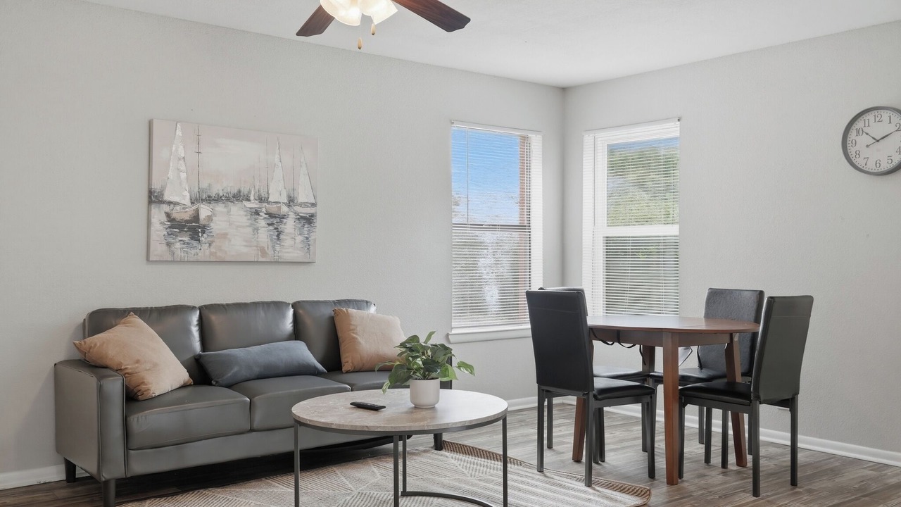 Photo of Livingroom in Donelson