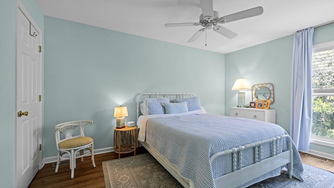 Photo of Bedroom in Atlantic Beach