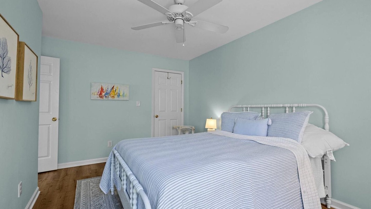 Photo of Bedroom in Atlantic Beach