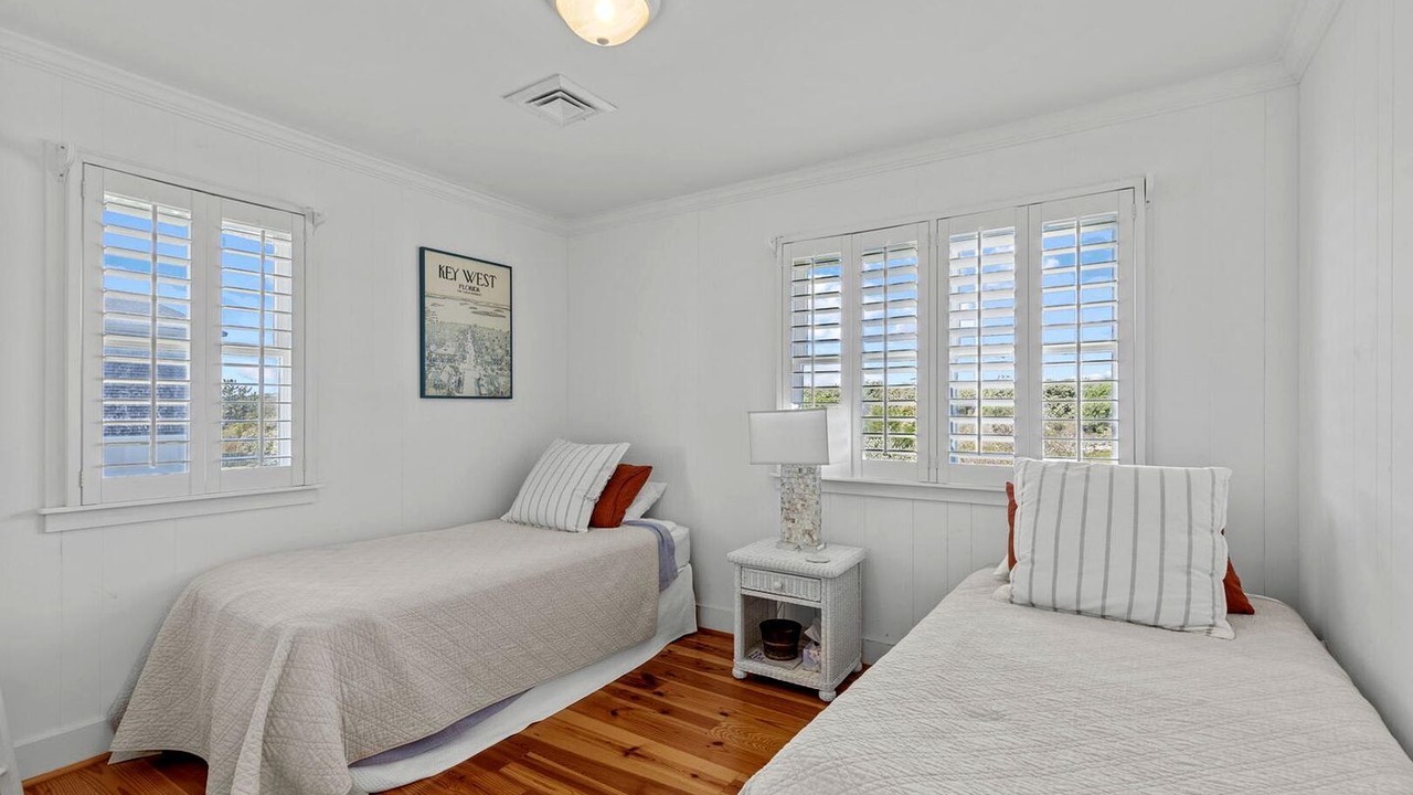 Photo of Bedroom in Atlantic Beach