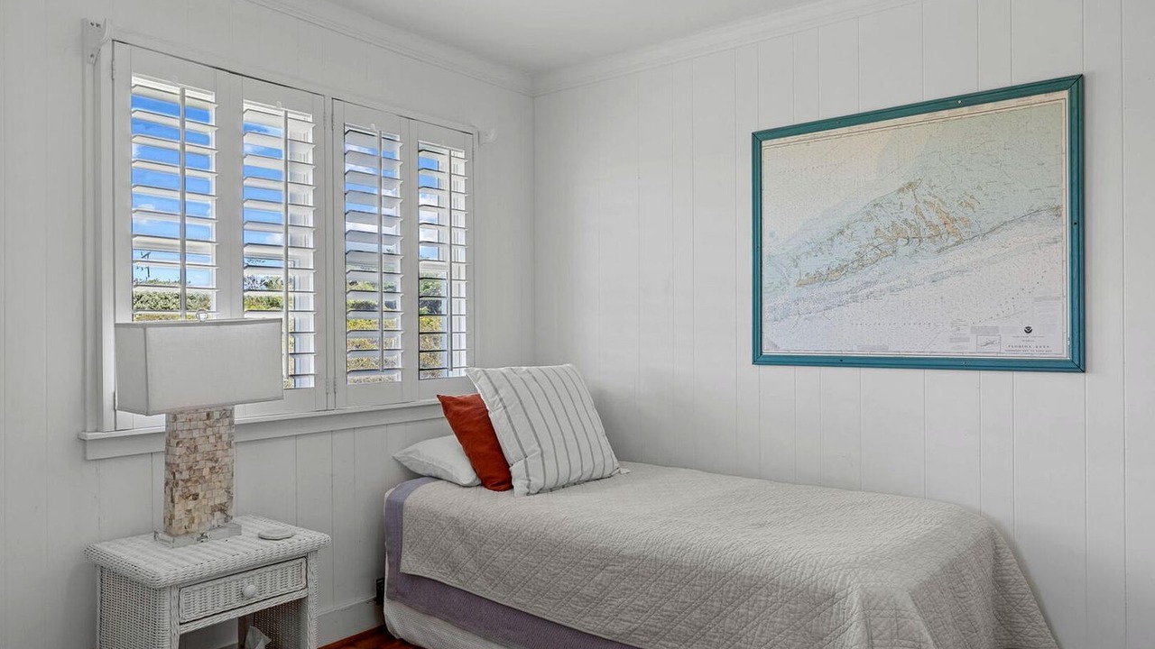 Photo of Bedroom in Atlantic Beach