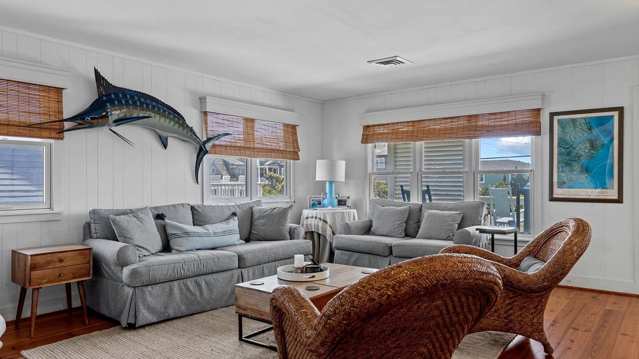 Photo of Livingroom in Atlantic Beach