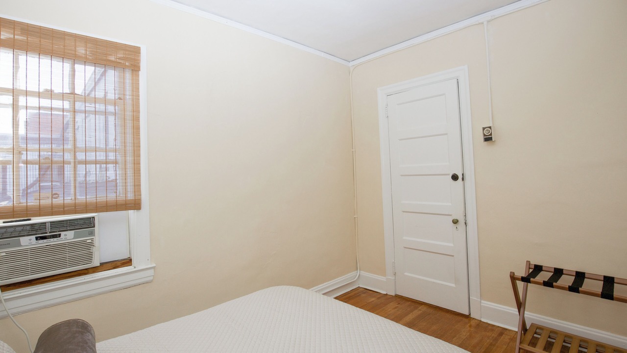 Photo of Bedroom in Downtown