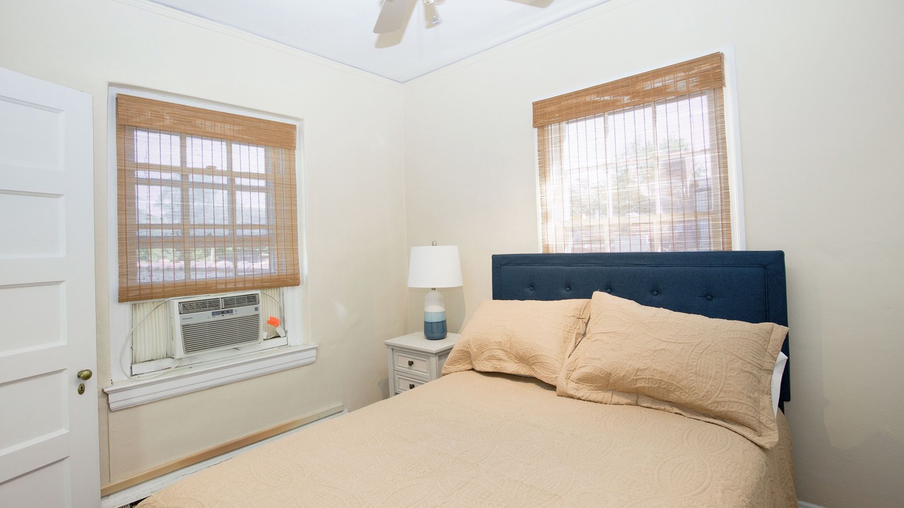 Photo of Bedroom in Downtown