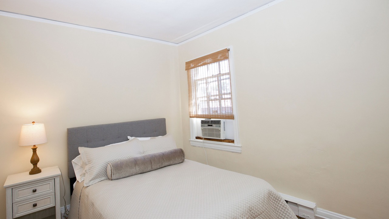 Photo of Bedroom in Downtown
