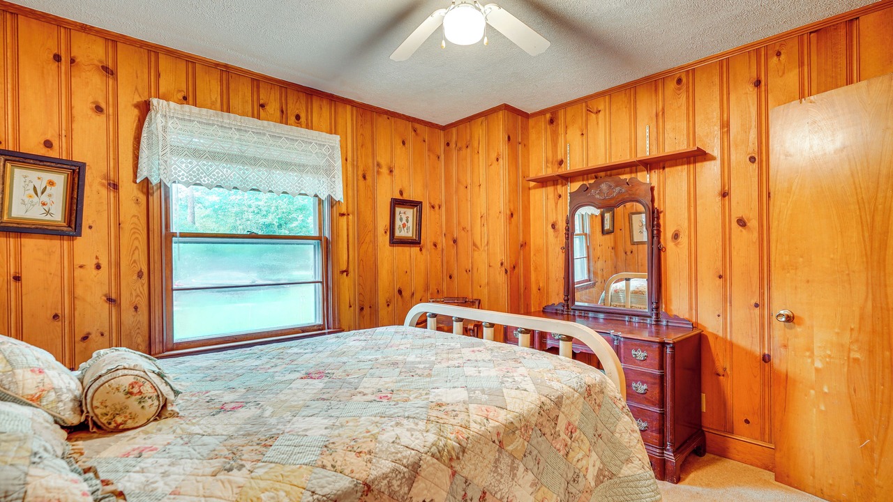 Photo of Bedroom in Lumberton