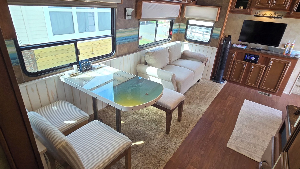 Photo of Livingroom in New London