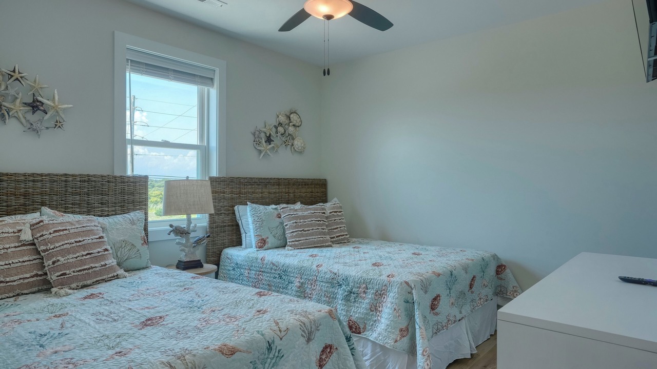 Photo of Bedroom in North Topsail Beach