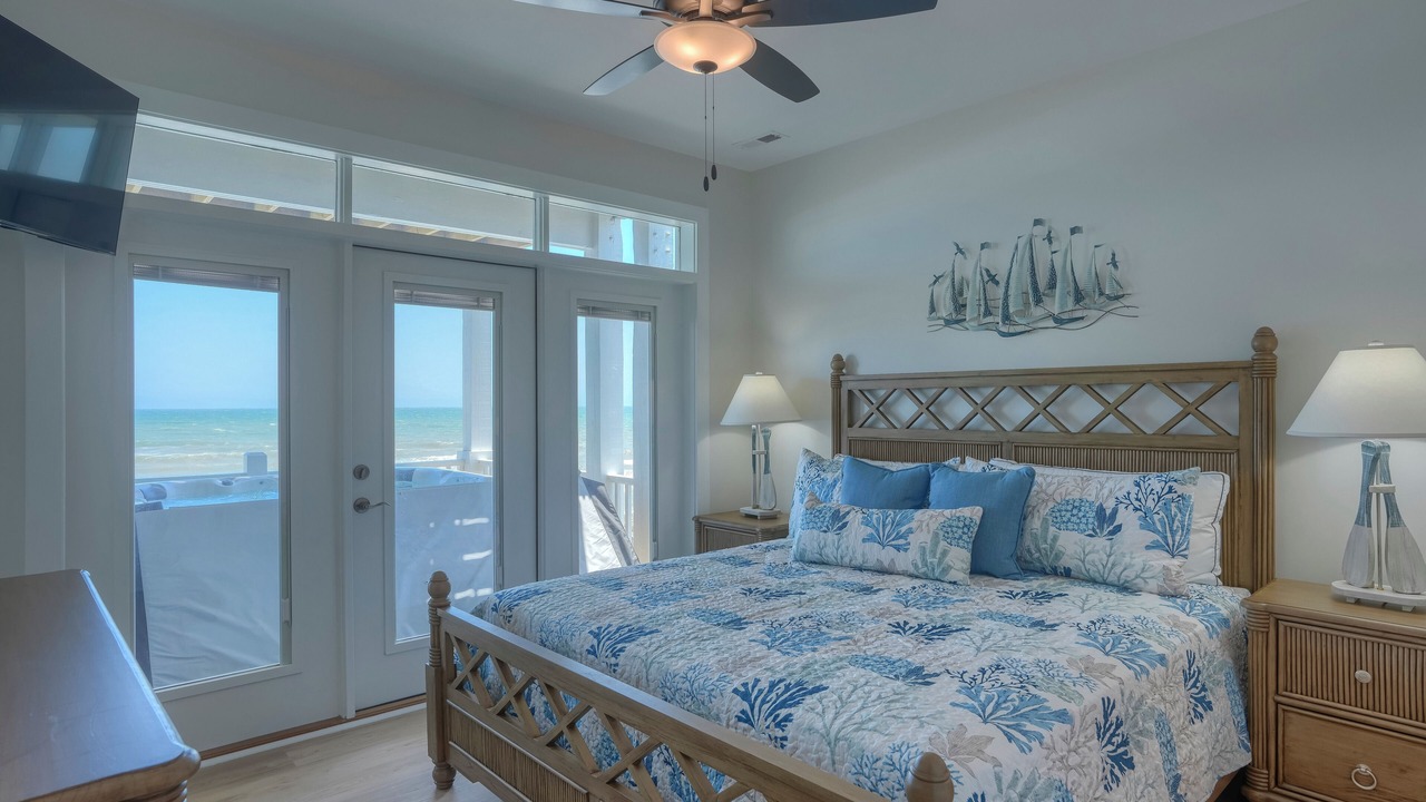 Photo of Bedroom in North Topsail Beach