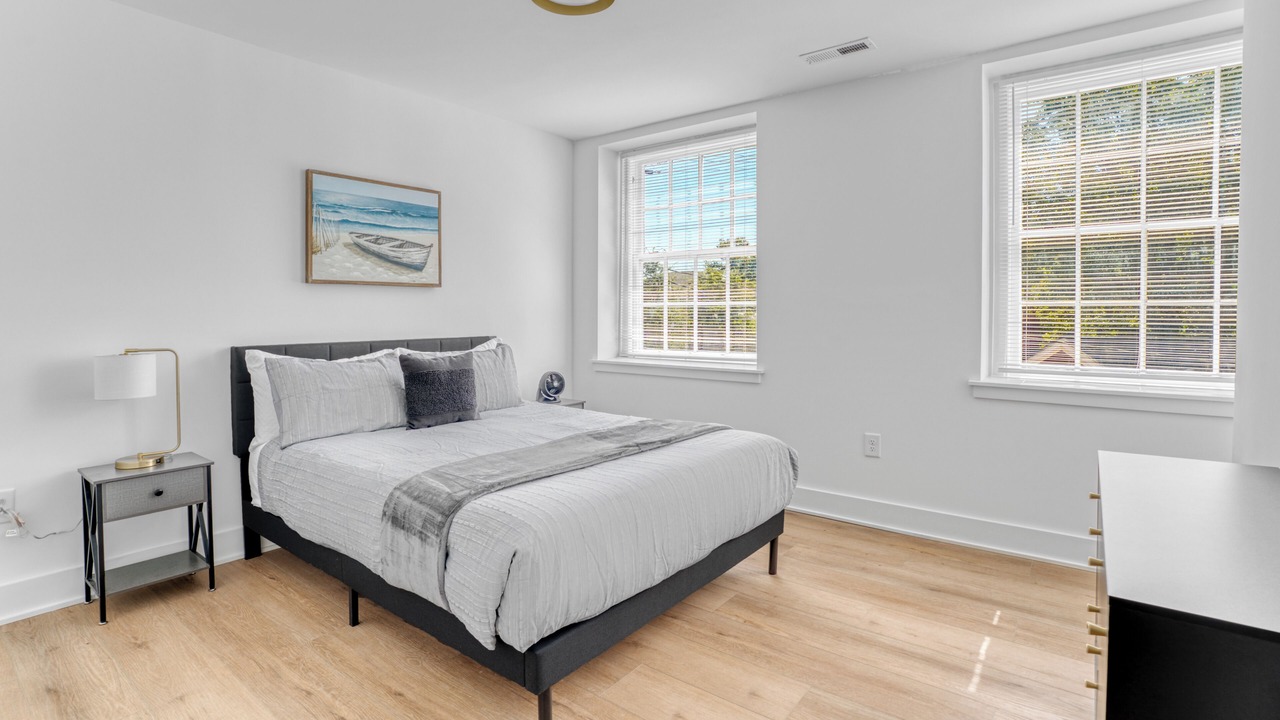 Photo of Bedroom in Wesley Heights