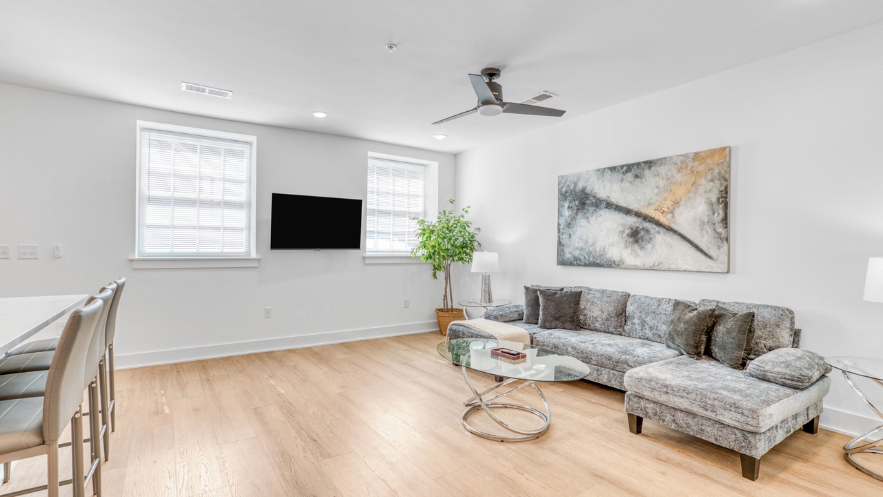 Photo of Livingroom in Wesley Heights