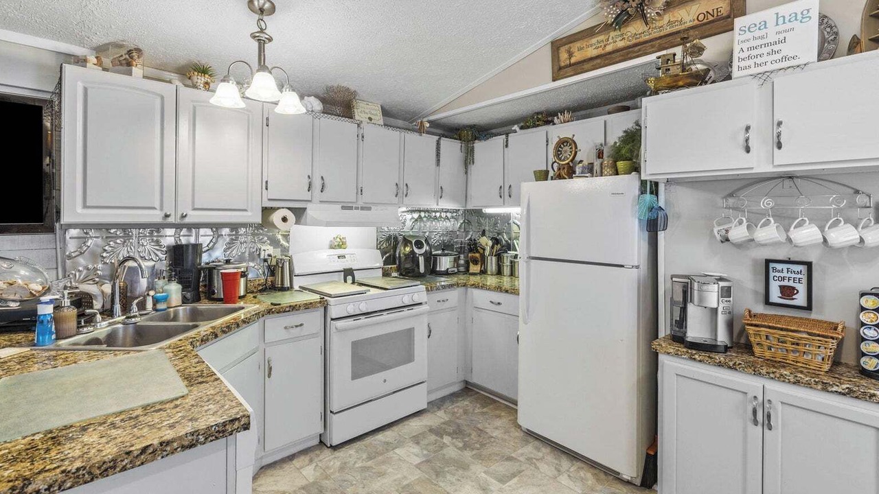 Photo of Kitchen in Merritt