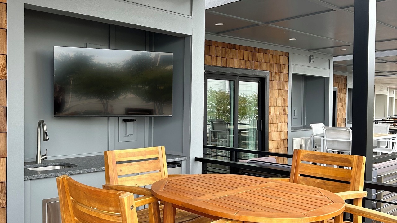 Photo of Outdoor in River District