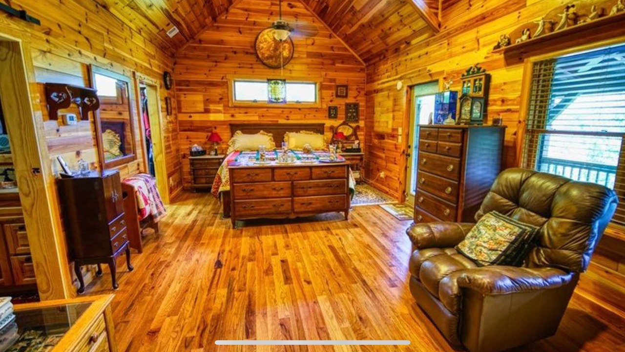 Photo of Bedroom in Creston
