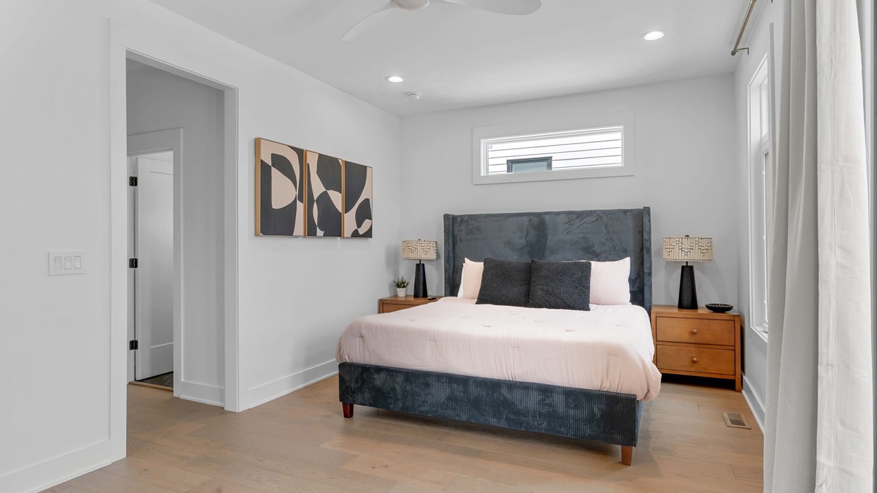 Photo of Bedroom in Downtown