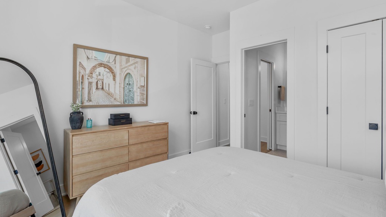 Photo of Bedroom in Downtown