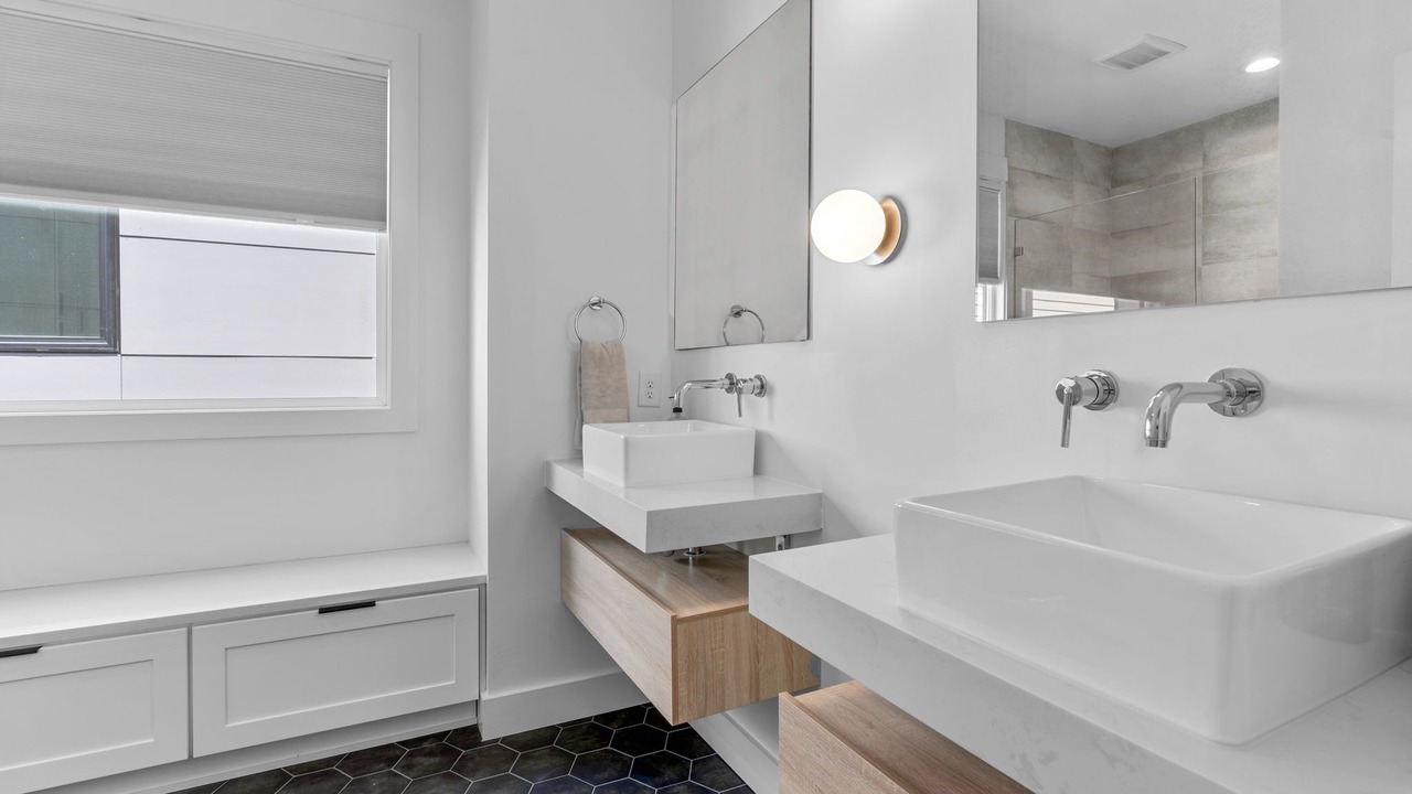 Photo of Bathroom in Downtown