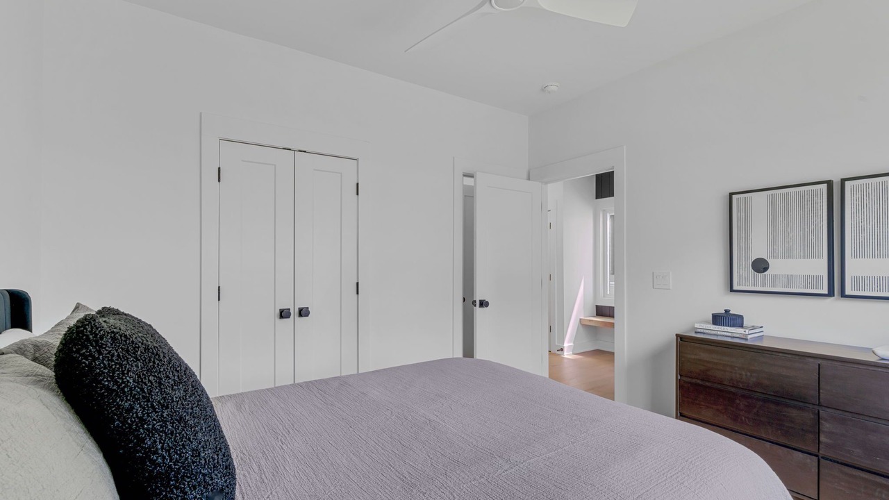 Photo of Bedroom in Downtown