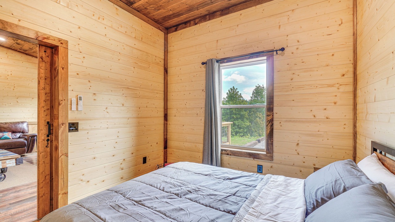 Photo of Bedroom in Unaka